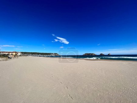Foto de Playa vacía de L 'Estartit en la Costa Brava en España - Imagen libre de derechos