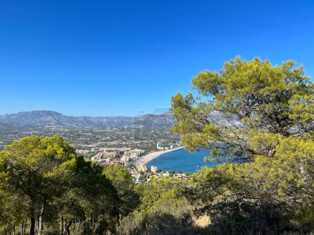 Téléchargez les photos : Vue de randonnée depuis le Parque Natural Serra Gelada autour d'Albir en Espagne - en image libre de droit