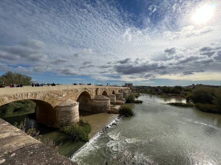 Téléchargez les photos : Pont romain en Cordoue, Espagne - en image libre de droit