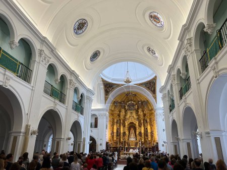 Foto de Inside the El Rocio church in Spain - Imagen libre de derechos