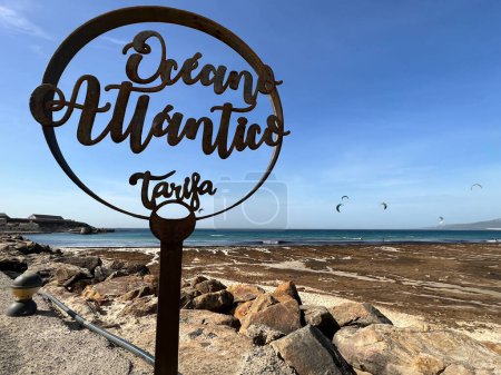 Foto de Firma de Oceano Atlántico Tarifa en Cádiz - Imagen libre de derechos
