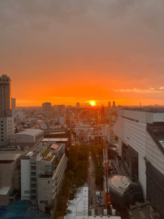Téléchargez les photos : Vue du lever du soleil sur Tokyo, Japon - en image libre de droit