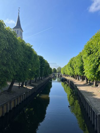 Kanal in Sloten, Friesland Niederlande