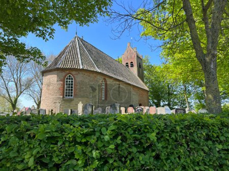 Iglesia en Hegebeintum, Frisia los Países Bajos