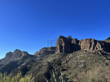 Téléchargez les photos : Chaîne de montagnes autour de Risco La Candelilla sur l'île de Gran Canaria - en image libre de droit