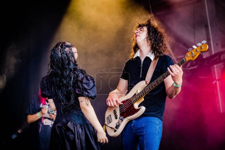 Téléchargez les photos : 30 juin 2023. Rock Werchter Festival Werchter, Belgique. Concert de Kelsy Karter et The Heroines - en image libre de droit