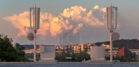 Photo for Antennas of gsm mobile networks against the background of the city - Royalty Free Image