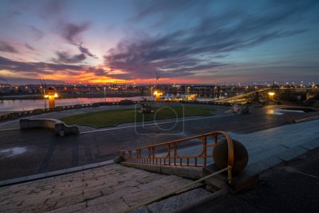 Téléchargez les photos : Panorama of Szczecin in Poland during a beautiful sunrise - en image libre de droit