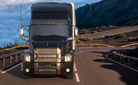 Téléchargez les photos : Mack Anthem est un camion routier audacieux et confortable avec des caractéristiques de qualité, de sécurité et de technologie. - en image libre de droit