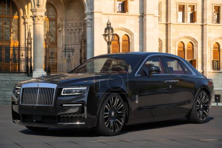 Téléchargez les photos : Rolls Royce Ghost - Berline incroyablement luxe - en image libre de droit