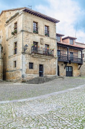 Arquitectura en el pueblo de Santillana del Mar, Cantabria, norte de España