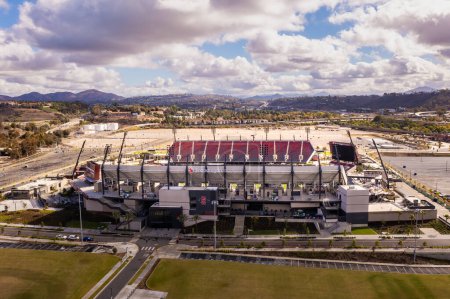 Téléchargez les photos : 10 novembre 2022, San Diego, Californie. Le nouveau stade de football Snapdragon de l'équipe Aztecs de l'Université d'État de San Diego. - en image libre de droit