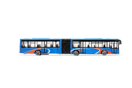 Téléchargez les photos : Bus urbain articulé isolé sur fond blanc - en image libre de droit
