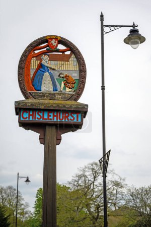 Téléchargez les photos : Chislehurst, Kent, Royaume-Uni : Panneau du vieux village de Chislehurst au Royal Parade. Chislehurst est dans l'arrondissement de Bromley, Grand Londres. - en image libre de droit