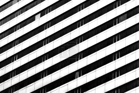 Foto de Moderno edificio de oficinas exterior. Ventanas de vidrio abstracto. Moderno edificio de cristal. Fachada de arquitectura - Imagen libre de derechos