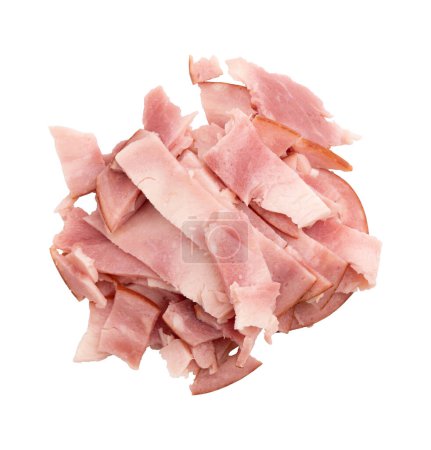 tas de tranches de bacon fumé cru isolé sur fond blanc avec chemin de coupe, jambon déchiré en morceaux, vue de dessus