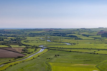 Une vue depuis le Mont Caburn près de Lewes dans le Sussex, avec la rivière Ouse serpentant à travers la campagne