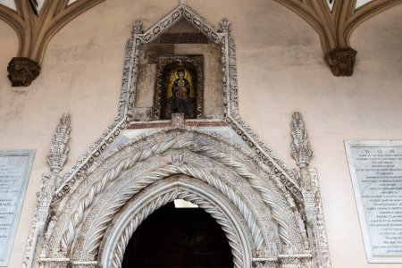 Foto de Fachada de la catedral de Palermo en el casco antiguo de Palermo, Sicilia, Italia - Imagen libre de derechos