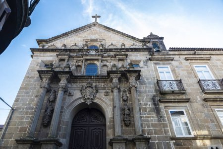 Foto de Fachada de la Iglesia de la Misericordia en el casco antiguo de Braga, Portugal - Imagen libre de derechos