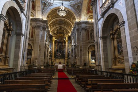 Foto de Interior del Santuario de Bom Jesus do Monte, Braga, Portugal - Imagen libre de derechos