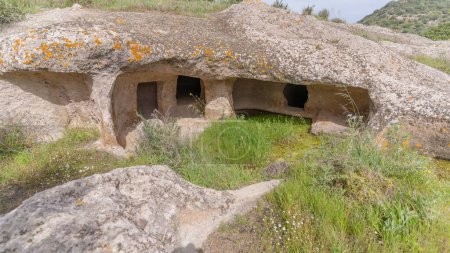 domus de janas y necrópolis de santu pedru antiguas tumbas infantiles en alghero norte de Cerdeña