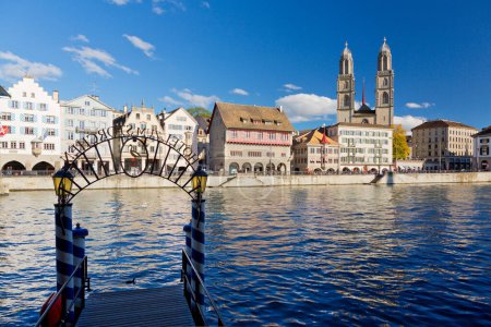 Téléchargez les photos : Vue panoramique de Zurich, Suisse - en image libre de droit