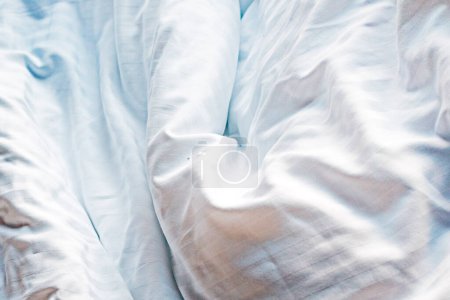 abstrakt strukturiert leicht einfarbig Hintergrund der Bettbezug Stoff im Bett
