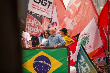 Photo for SO PAULO (SP), 10-29-2022 Lula, Alckmin and Haddad participate in a march on Av. Paulista, SP, this Saturday afternoon (29) and with special participation of former Uruguayan President Jos Mujica - Royalty Free Image