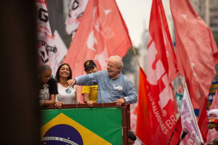 Photo for SO PAULO (SP), 10-29-2022 Lula, Alckmin and Haddad participate in a march on Av. Paulista, SP, this Saturday afternoon (29) and with special participation of former Uruguayan President Jos Mujica - Royalty Free Image