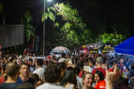 Téléchargez les photos : SO PAULO (SP), 30 / 10 / 2022Une foule d'électeurs s'est réunie sur l'Avenida Paulista ce dimanche soir (30) pour célébrer la victoire de Luiz Incio Lula da Silva (PT) à la présidence de la République. - en image libre de droit