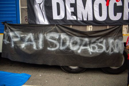 Téléchargez les photos : SO PAULO BRAZIL JANUARY 9, 2023 "No Amnesty": Demonstration for democracy and against Bolsonarist attack gathers thousands in SP - en image libre de droit