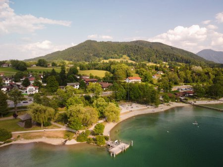 paisaje en el lago tegernsee - bavaria - Bad Wiessee. Foto de alta calidad