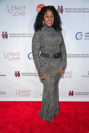 Téléchargez les photos : La scénariste Nicole J. Butler assiste à la première et au gala "Linked by Love" de Los Angeles à la DGA, Los Angeles, CA 28 février 2023 - en image libre de droit