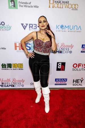 Téléchargez les photos : La chanteuse Nataly Del Rio participe à Mega Mix Expo Health and Beauty au Hilton Los Angeles San Gabriel, Los Angeles, CA 27 juillet 2023 - en image libre de droit