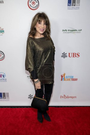 Téléchargez les photos : L'actrice Kate Linder assiste au 2e gala annuel All Ghouls Fundraising for Autism Care Today au Woodland Hills Country Club, Los Angeles, CA 28 octobre 2023 - en image libre de droit