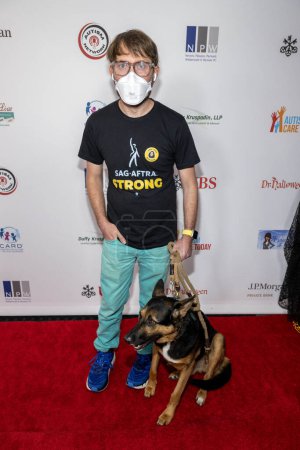 Téléchargez les photos : L'acteur Alex Plank assiste au 2e gala annuel All Ghouls Fundraising for Autism Care Today au Woodland Hills Country Club, Los Angeles, CA 28 octobre 2023 - en image libre de droit