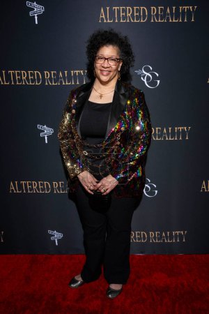 Téléchargez les photos : L'actrice Vija Xiong assiste à la projection spéciale de Thriller "ALTERED REALITY" au Regal LA Live, Los Angeles, Californie, 17 février 2024 - en image libre de droit