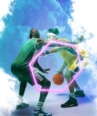 Photo pour Les joueurs afro-américains de basket dribble ball par hexagone illuminé sur fond bleu fumé. Composite, espace de copie, sport, compétition, match, adversaire, illustration et concept de forme. - image libre de droit