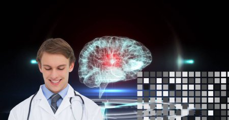 Téléchargez les photos : Médecin homme caucasien souriant contre le cerveau humain sur fond noir. concept de recherche médicale et de technologie scientifique - en image libre de droit
