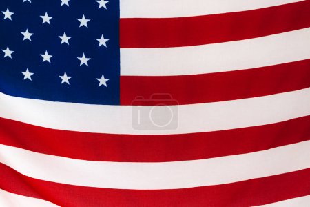 Téléchargez les photos : Gros plan du drapeau des États-Unis d'Amérique avec espace de copie. Patriotisme américain, fête de l'indépendance et concept de tradition. - en image libre de droit