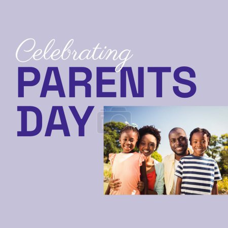 Téléchargez les photos : Fêter le texte de la journée des parents avec heureux parents afro-américains, fils et fille dans un jardin ensoleillé. Célébration de la parentalité, campagne d'appréciation image générée numériquement. - en image libre de droit