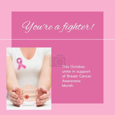 Foto de Este octubre se unen en apoyo del mes de concienciación sobre el cáncer de mama, mujer caucásica con cinta rosa. Compuesto, eres un luchador, texto, rosa octubre, médico, salud, apoyo y prevención. - Imagen libre de derechos