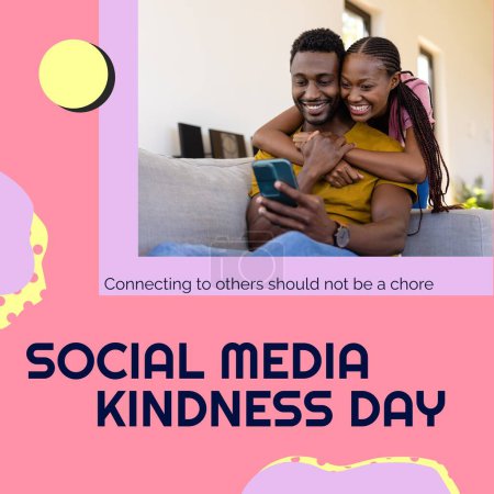 Téléchargez les photos : Composite of social media kindness day text over african american couple using smartphone. Médias sociaux, connexions mondiales et concept de gentillesse en ligne image générée numériquement. - en image libre de droit