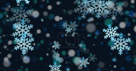 Image de neige de Noël tombant sur fond bleu. Noël, hiver, fête, tradition et concept de célébration image générée numériquement.