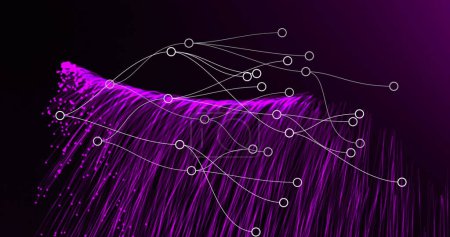 Téléchargez les photos : Réseau de connexions sur des sentiers de lumière violette tombant sur fond noir. concept global de réseau et de technologie - en image libre de droit