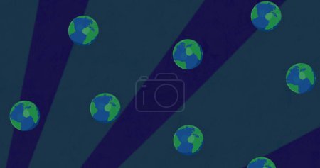 Téléchargez les photos : Image de globes flottant sur un fond bleu foncé mouvant. environnement, durabilité, écologie, énergies renouvelables, réchauffement climatique et sensibilisation au changement climatique. - en image libre de droit