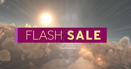 Digitales Bild des Blitz-Verkaufstextes über lila Banner gegen die Sonne, die am Himmel scheint. Verkaufsrabatt und Einzelhandelskonzept