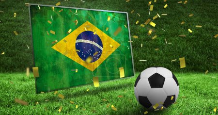 Foto de Imagen de bandera de Brasil y fútbol sobre el estadio. Deporte global, patriotismo e interfaz digital concepto de imagen generada digitalmente. - Imagen libre de derechos