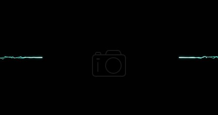 Téléchargez les photos : Image numérique d'une traînée de feu vert explosant sur fond noir. arrière-plan technologique avec concept de texture abstrait - en image libre de droit