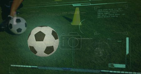 Foto de Imagen del procesamiento de datos sobre el jugador de fútbol y la pelota. concepto deportivo y de competición imagen generada digitalmente. - Imagen libre de derechos